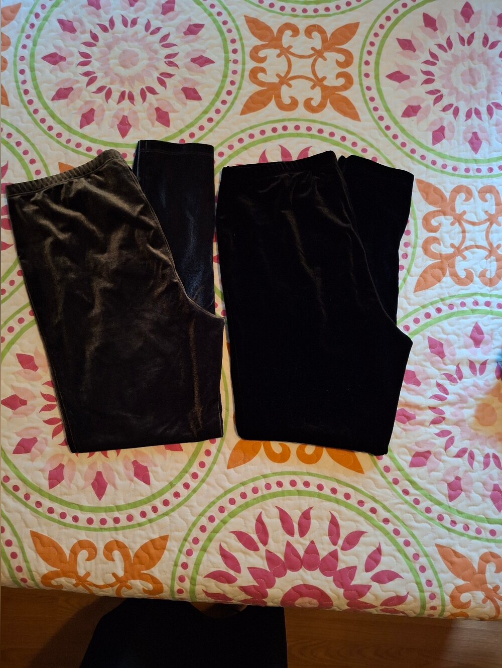 Women's Velvet Skinny Pants (x2)